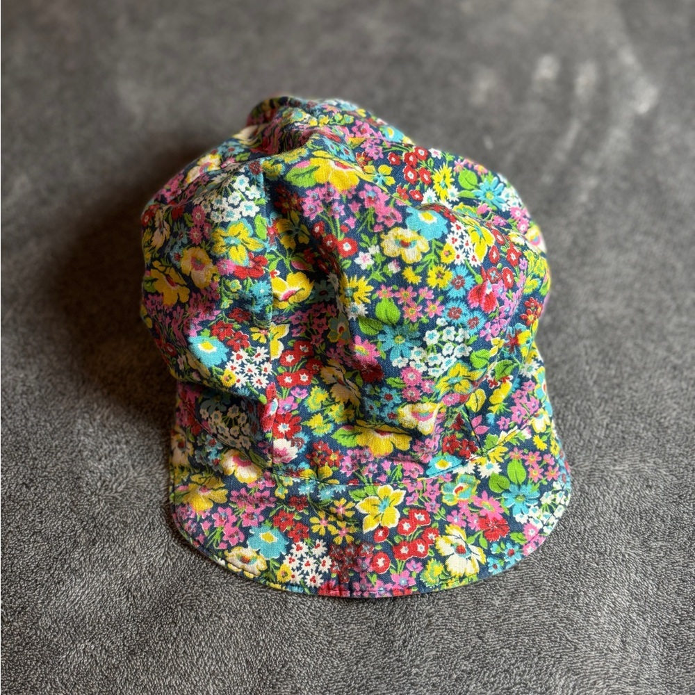 Bright Floral Reversible vintage hat by Calif
